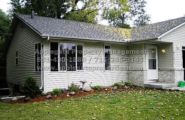 2121 Hallmark Ave N - 2121 Hallmark Avenue North, Oakdale, MN 55128