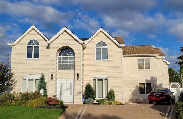 4143 Harriet Road - 4143 Harriet Road, Plainedge, NY 11714