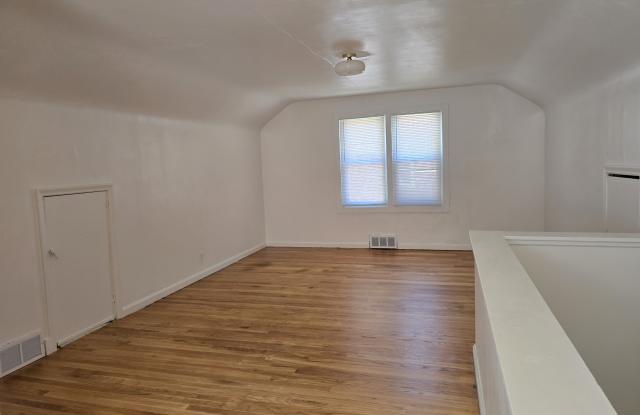 11594 Rossiter St Gallery 4