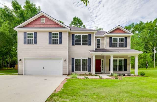 Spacious Custom 8 Bed 4.5 Bath Home on Large Wooded Lot- South Effingham Location! photos photos