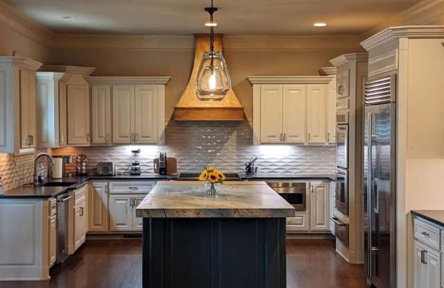 1539 Summerford Court Gallery 4
