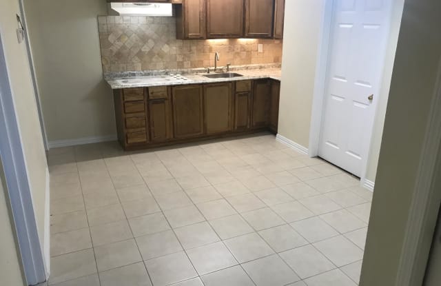 7911 Leander Street - 7911 Leander St, Houston, TX 77012