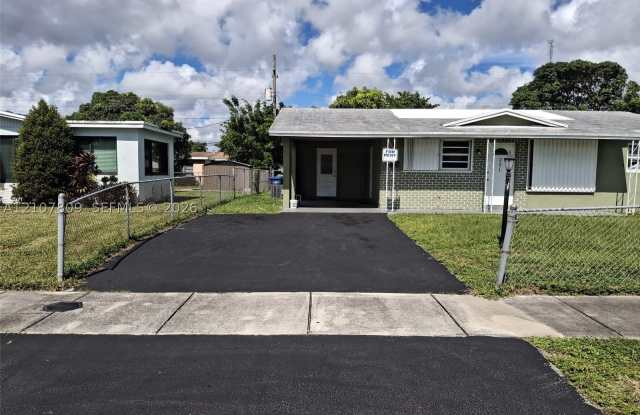 3271 NW 15 CT Gallery 2