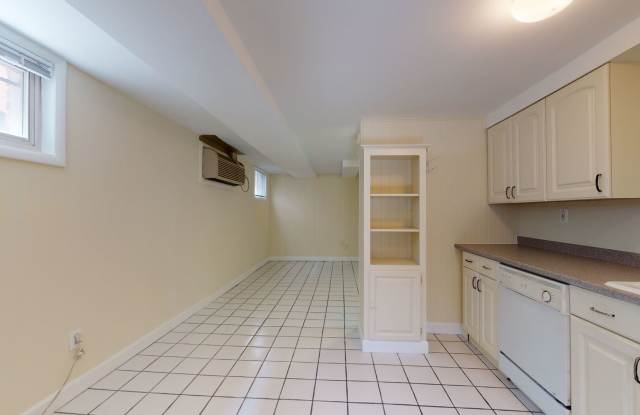 MacArthur Blvd Studio Apartment W/Off Street Parking Included! - 4471 MacArthur Boulevard Northwest, Washington, DC 20007