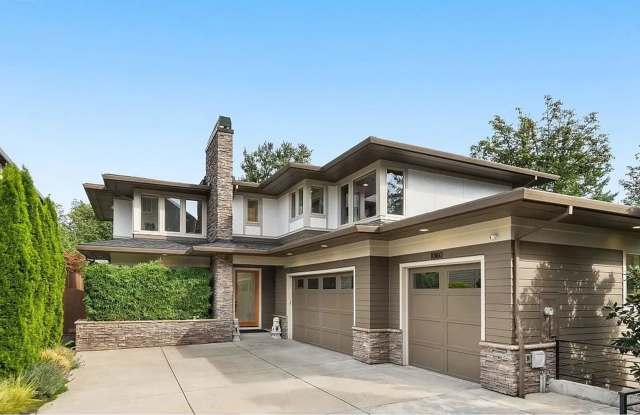 Luxurious Modern Retreat with Builder Upgrades and Top-of-the-Line Appliances in Coveted Portland Neighborhood! Gallery 1