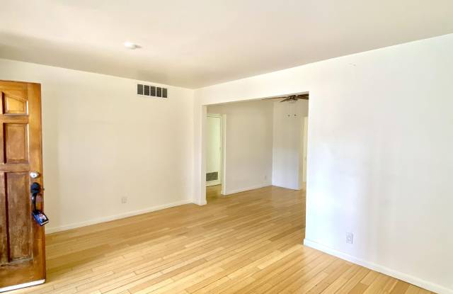 1704 N 18TH Place Gallery 2