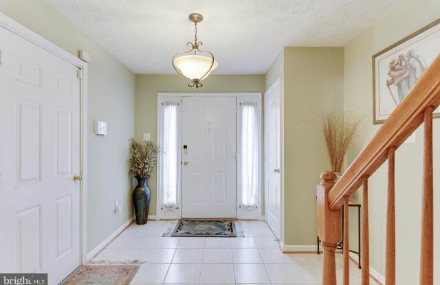16410 EVES COURT Gallery 2
