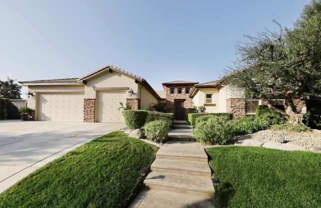 1700 Briercliff Court photos photos