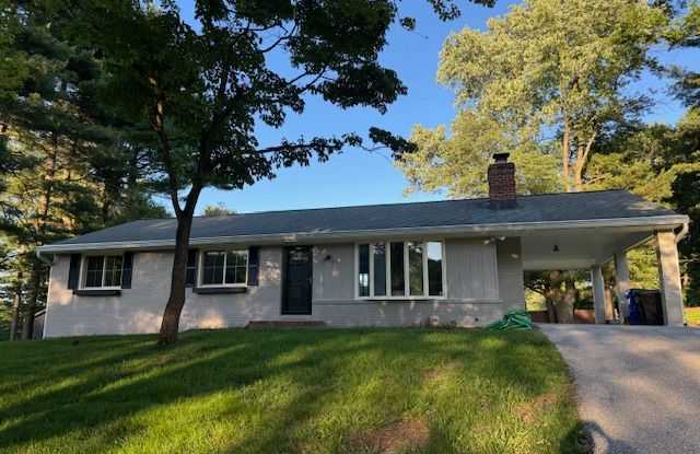 10193 Cabery Road photos photos