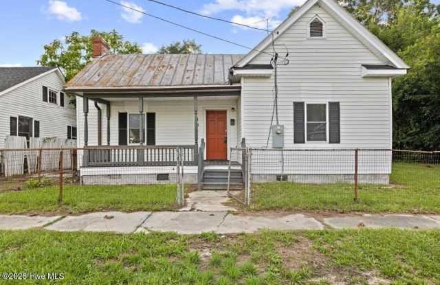104 N Trianon Street photos photos