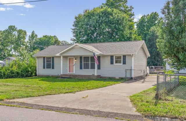 Spacious Home with Large Fenced Yard & Storage Shed Gallery 4