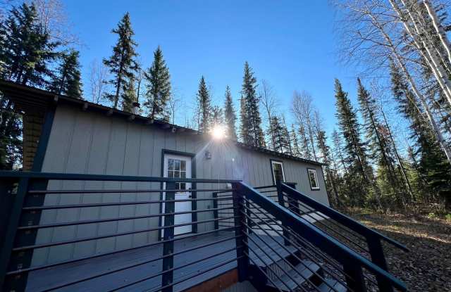 Half off the first month’s rent / 3 Bedroom Home / With Washer-Dryer / Dogs on Approval - 2569 Houghton Hill Drive, Badger, AK 99705
