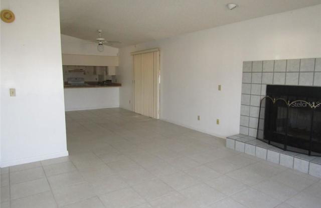 744 DEL RIO WAY Gallery 2
