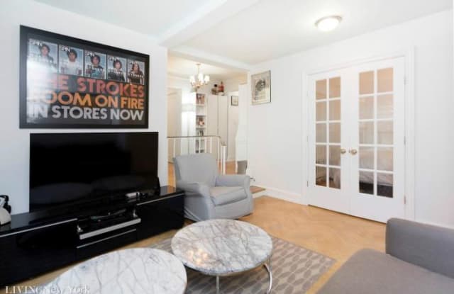 336 West End Avenue - 336 West End Avenue, New York City, NY 10023