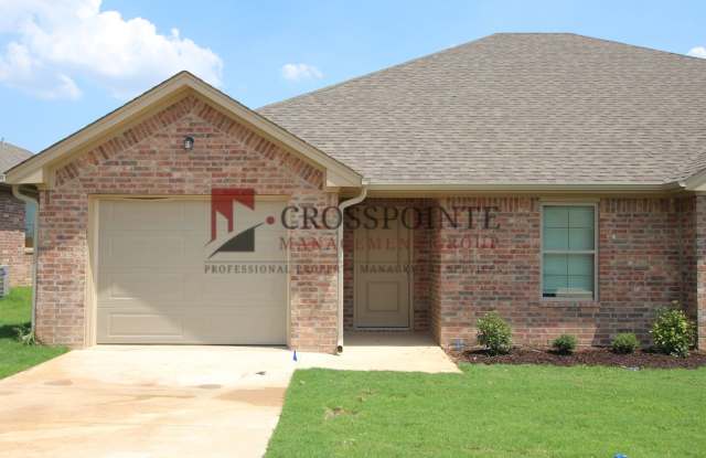 Beautiful 2 Bedroom 2 Bathroom Townhouse in South Tyler! photos photos