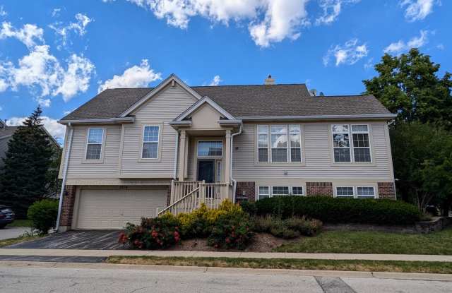 2878 North Greenwood Avenue - 1 photos photos