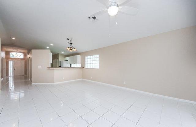 7547 Springfield Lake Drive Gallery 3