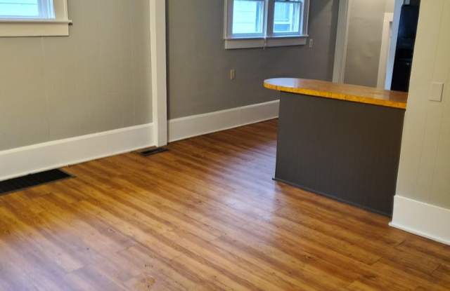 2bed/1bath EHA approved photos photos 2bed/1bath EHA approved photos photos