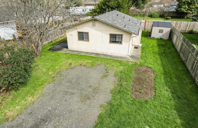 Charming 2-Bedroom Home in the Heart of McKinleyville, CA photos photos