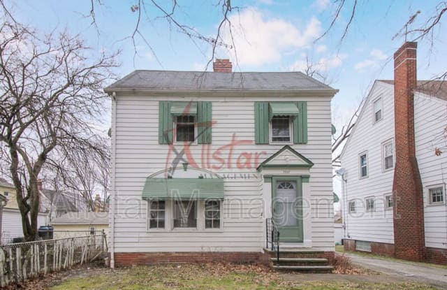 3801 Woodridge - 3801 Woodridge Road, Cleveland Heights, OH 44121