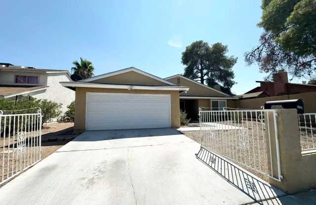 Charming Single-Story Home in Spring Valley photos photos