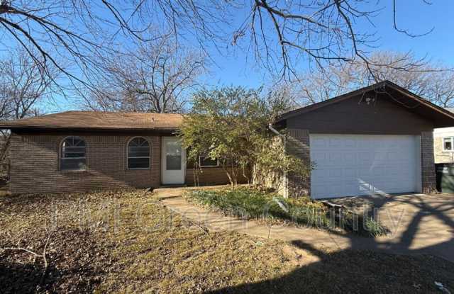 306 E 3rd St photos photos 306 E 3rd St photos photos