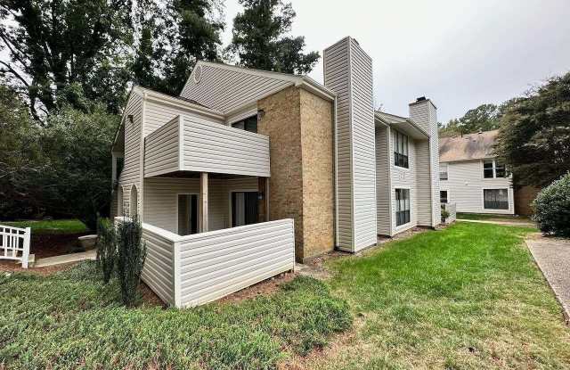 134 Manhattan Court - 134 Manhattan Court, Cary, NC 27511