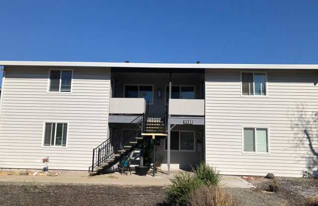 UPDATED 2 BEDROOM APARTMENT!! photos photos UPDATED 2 BEDROOM APARTMENT!! photos photos