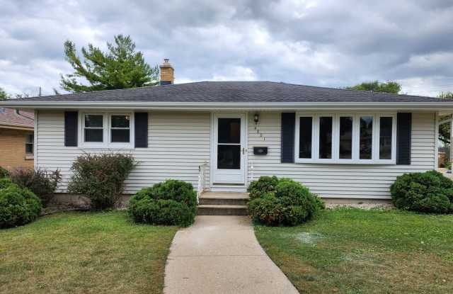 3 bedroom ranch in Forest Park Gallery 4