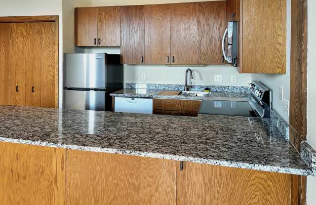289 5th Street East #613 - 1 Gallery 4