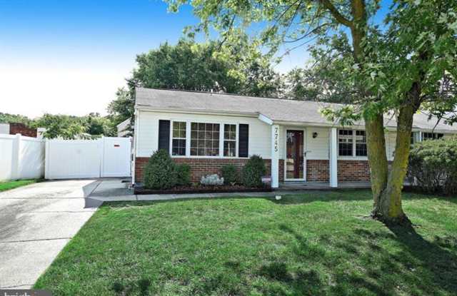 Updated 3 Bed Rancher with Fenced Yard in Pasadena Gallery 1