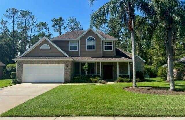 11 Canterbury Woods photos photos