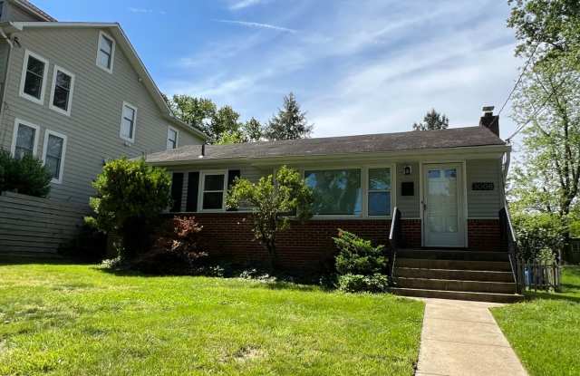 Lovely Renovated Rambler Close to METRO, Parks, Etc. photos photos Lovely Renovated Rambler Close to METRO, Parks, Etc. photos photos