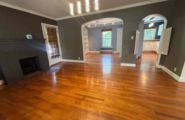 $1000 **** OFF first Month's Rent - 3479 Overbrook Drive – Roanoke County - Hidden Valley Schools Gallery 4