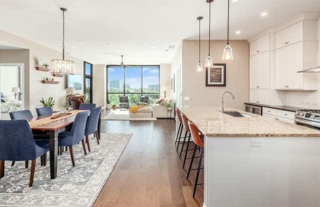 250 W Spring Street unit: 512 photos photos