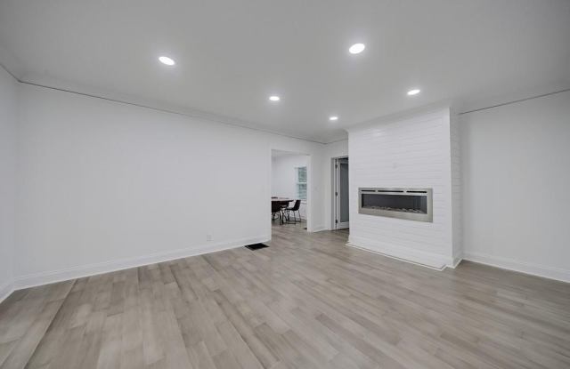 593 Lynnhaven Drive SW Gallery 2