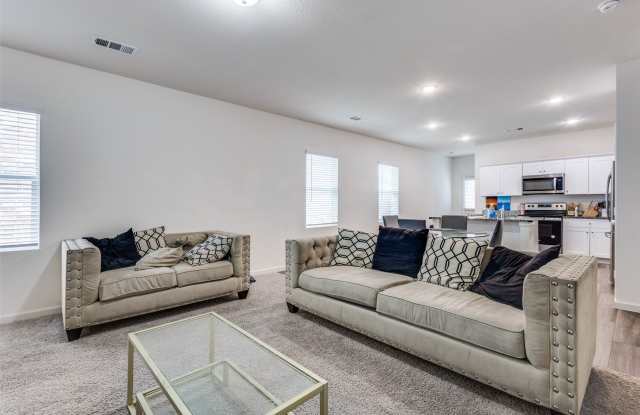 1816 MARQUETTE Drive Gallery 2