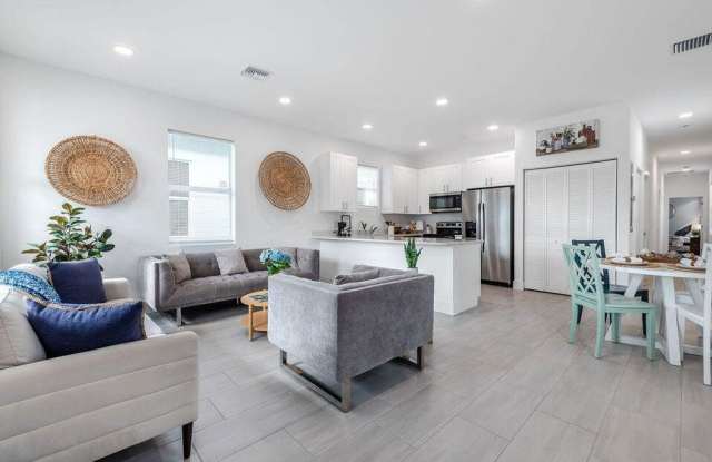 3514 Hiawatha Avenue photos photos