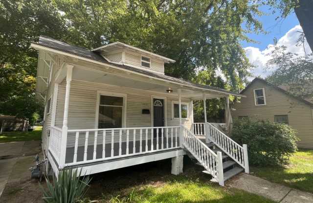 3-bedroom, 1.0 bathroom Home near downtown Niles photos photos