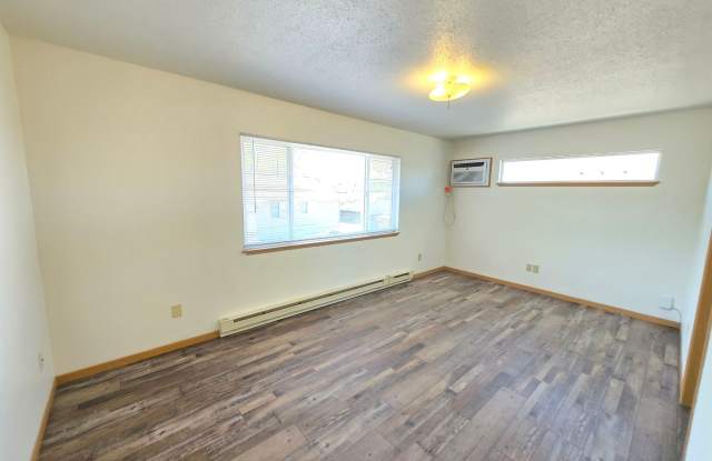 421 S. Williams Ave Apartments photos photos