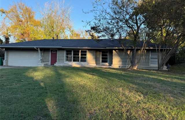 2114 Robinwood Lane Gallery 2