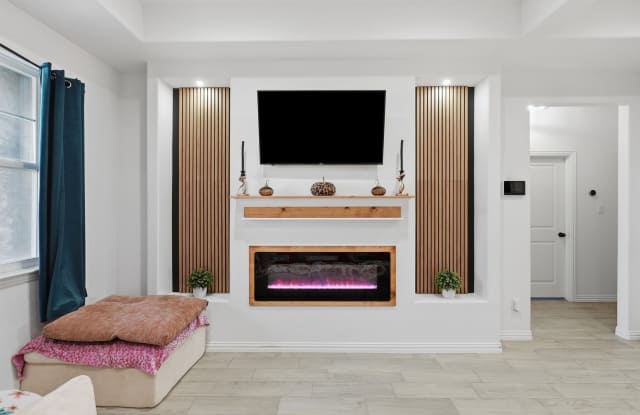 5625 Barkridge Drive Gallery 2