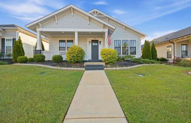 Craftsman Charm Meets Modern Luxury in Clift Farm photos photos