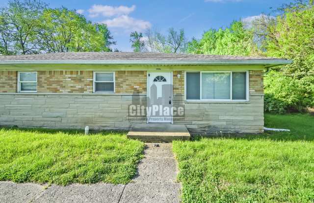 2404 N Lesley Ave photos photos