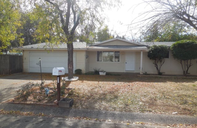 617 Loma Vista Dr - 617 Loma Vista Drive, Redding, CA 96002