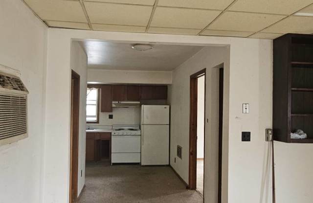 402 Chicago Avenue - 402 1/2 photos photos