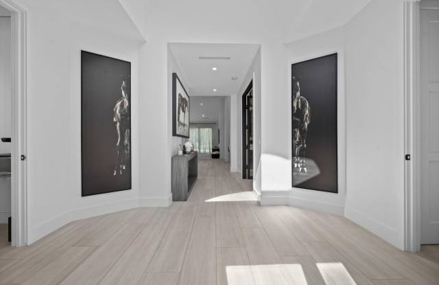 2503 Muir Circle Gallery 2