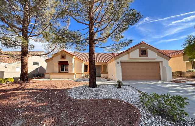 SUN CITY SUMMERLIN 1-STORY ON GOLF COURSE W/VIEWS! - 9437 Eagle Valley Drive, Las Vegas, NV 89134