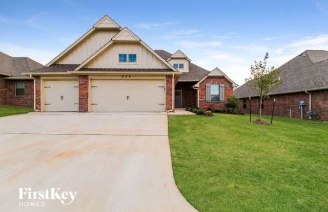 624 Texoma Drive - 624 Texoma Drive, Edmond, OK 73025