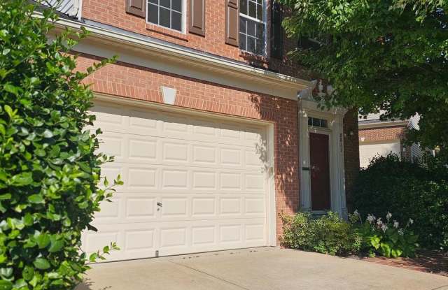 8811 CARPENTERS HALL DRIVE - 8811 Carpenters Hall Drive, Lorton, VA 22079